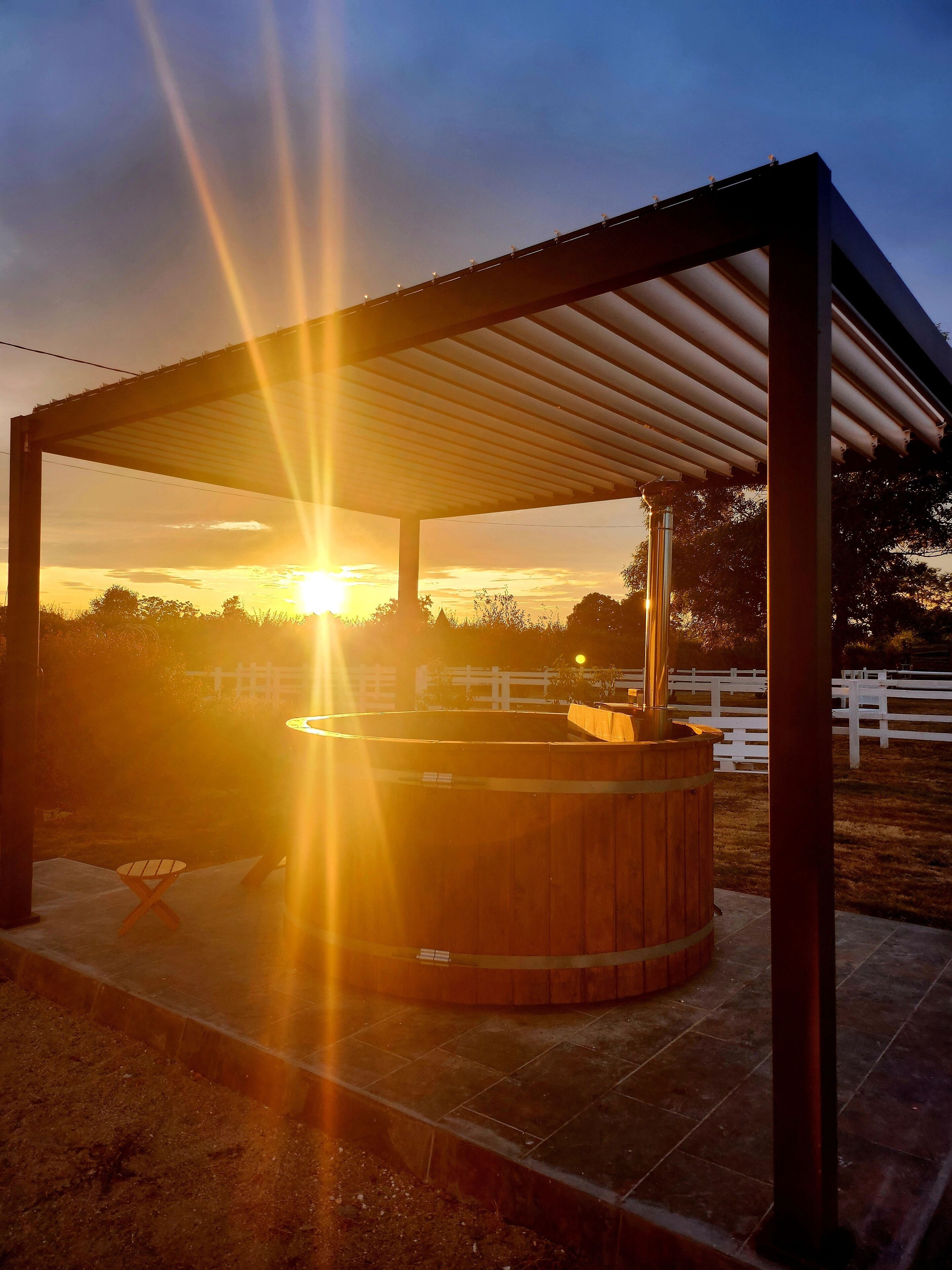Bain à remous extérieur