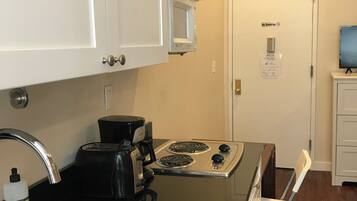 Microwave, stovetop
