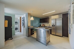 Appartement, 3 chambres | Coin cuisine privé