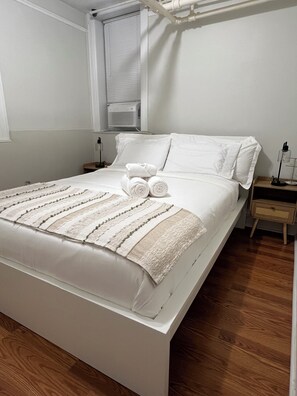 1 chambre, fer et planche à repasser, accès Internet, draps fournis