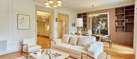 تلفزيون، مكتب