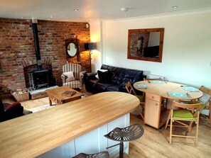 Cottage | Interior