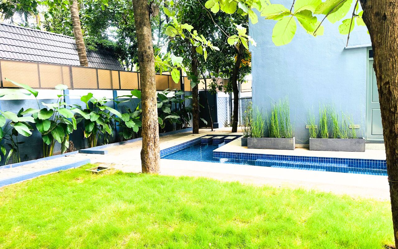 Phòng đôi Deluxe, ban công, quang cảnh vườn | Hồ bơi | Hồ bơi ngoài trời 