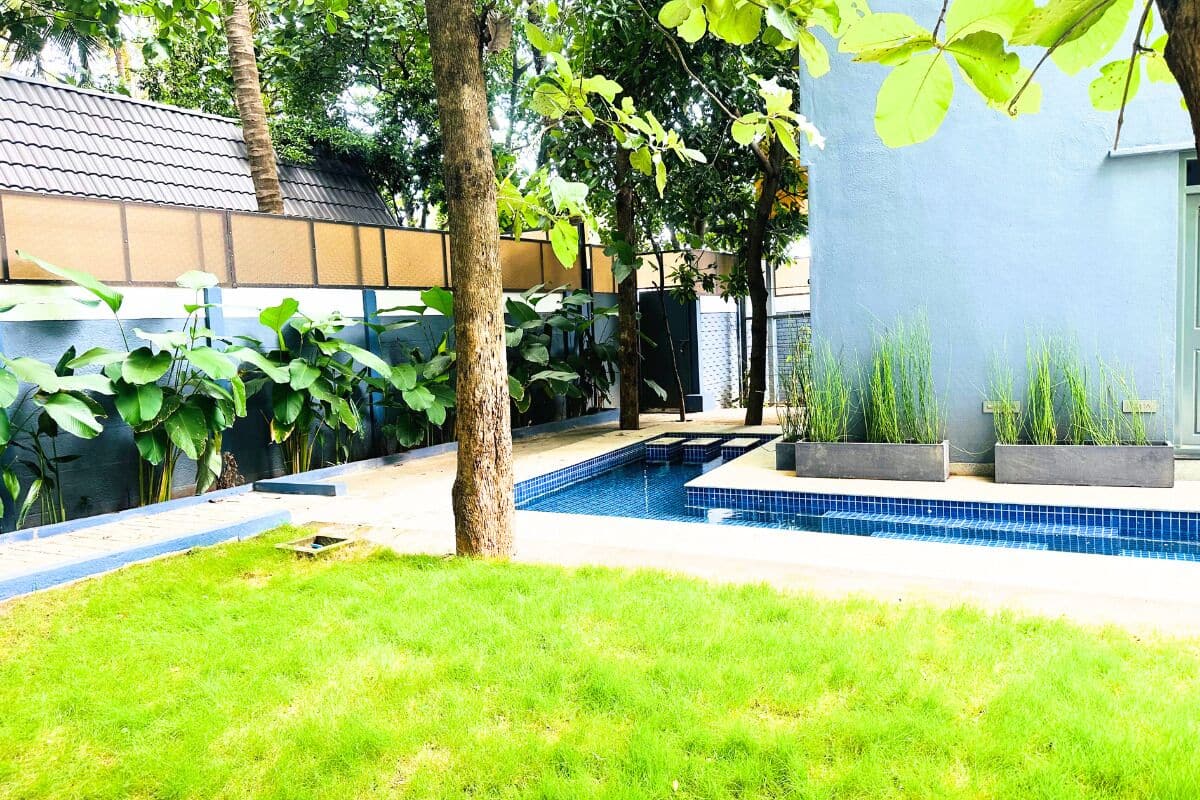 Deluxe Double Room, Balcony, Garden View | Pool