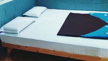 In-room safe, free WiFi, bed sheets