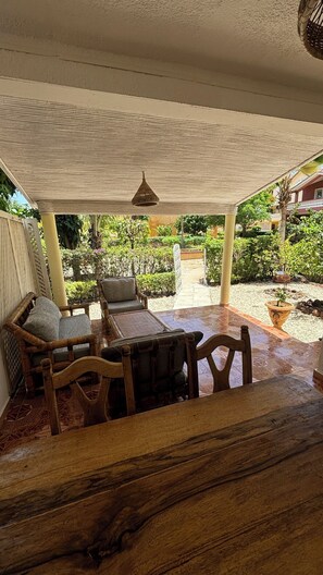 Outdoor dining