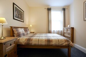 Tweepersoonskamer, gemeenschappelijke badkamer (2) | 1 slaapkamer