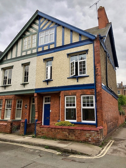 Vas's York House