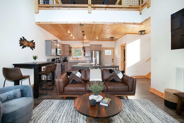 TV, fireplace, offices