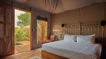 Deluxe Tent, 1 King Bed, Garden View | Minibar, free WiFi, bed sheets