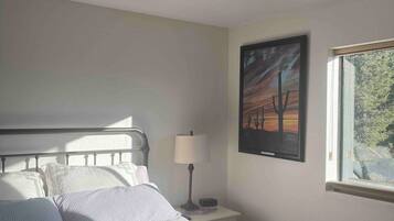 2 habitaciones, tabla de planchar con plancha, wifi y ropa de cama