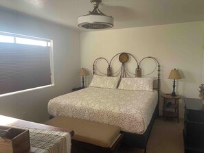 2 chambres, fer et planche à repasser, Wi-Fi, literie fournie