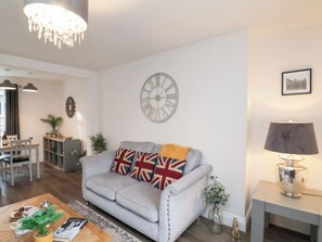 Cottage | Living area