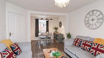 Cottage | Living area