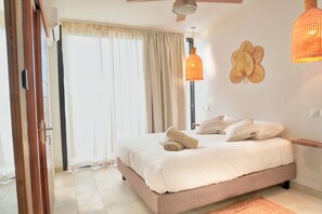 3 bedrooms, iron/ironing board, travel crib, free WiFi