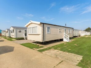 Exterior - Windsurfers Rest - Hayling Island (Hayling Island)