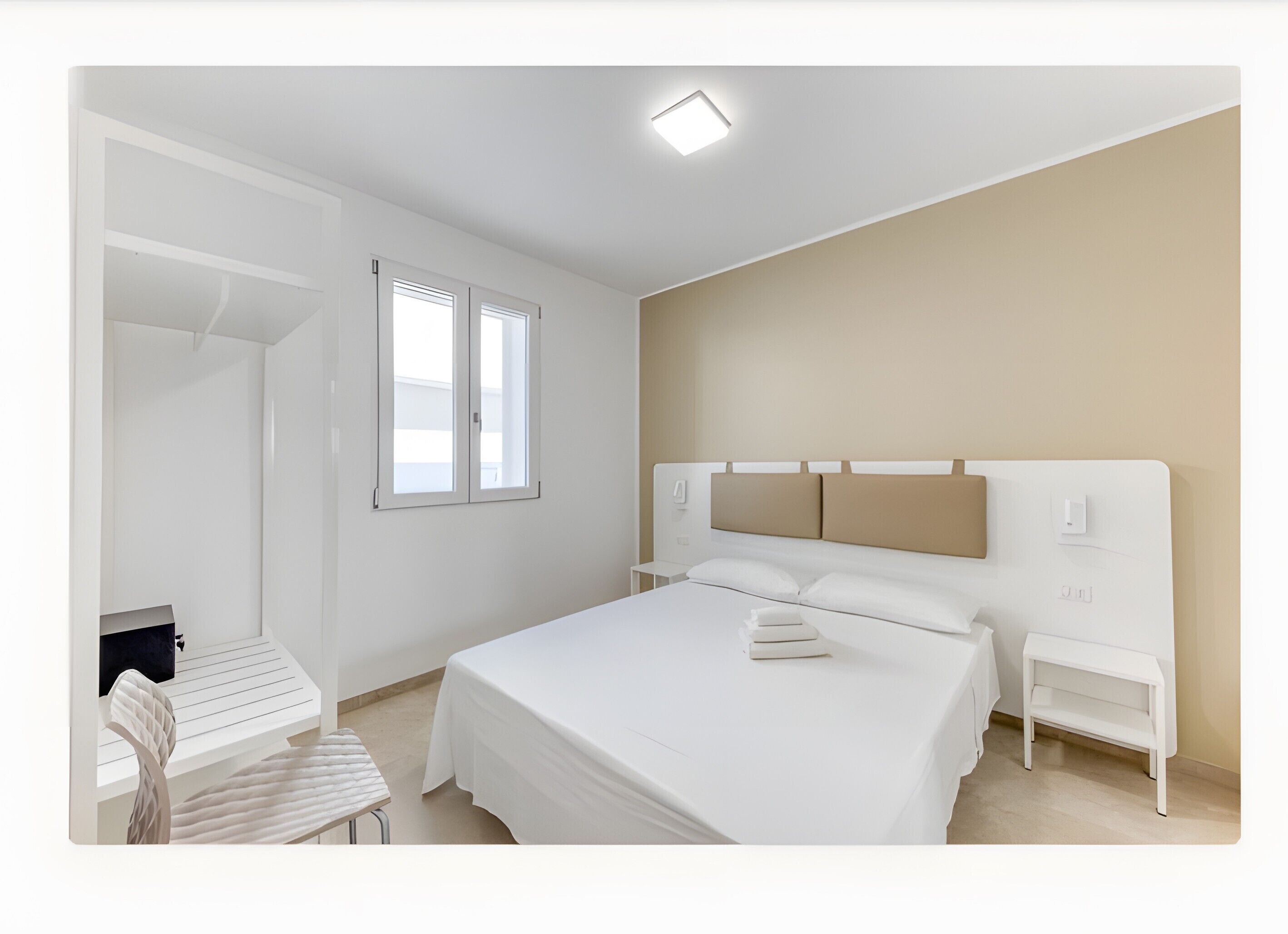 2 chambres, fer et planche à repasser, draps fournis