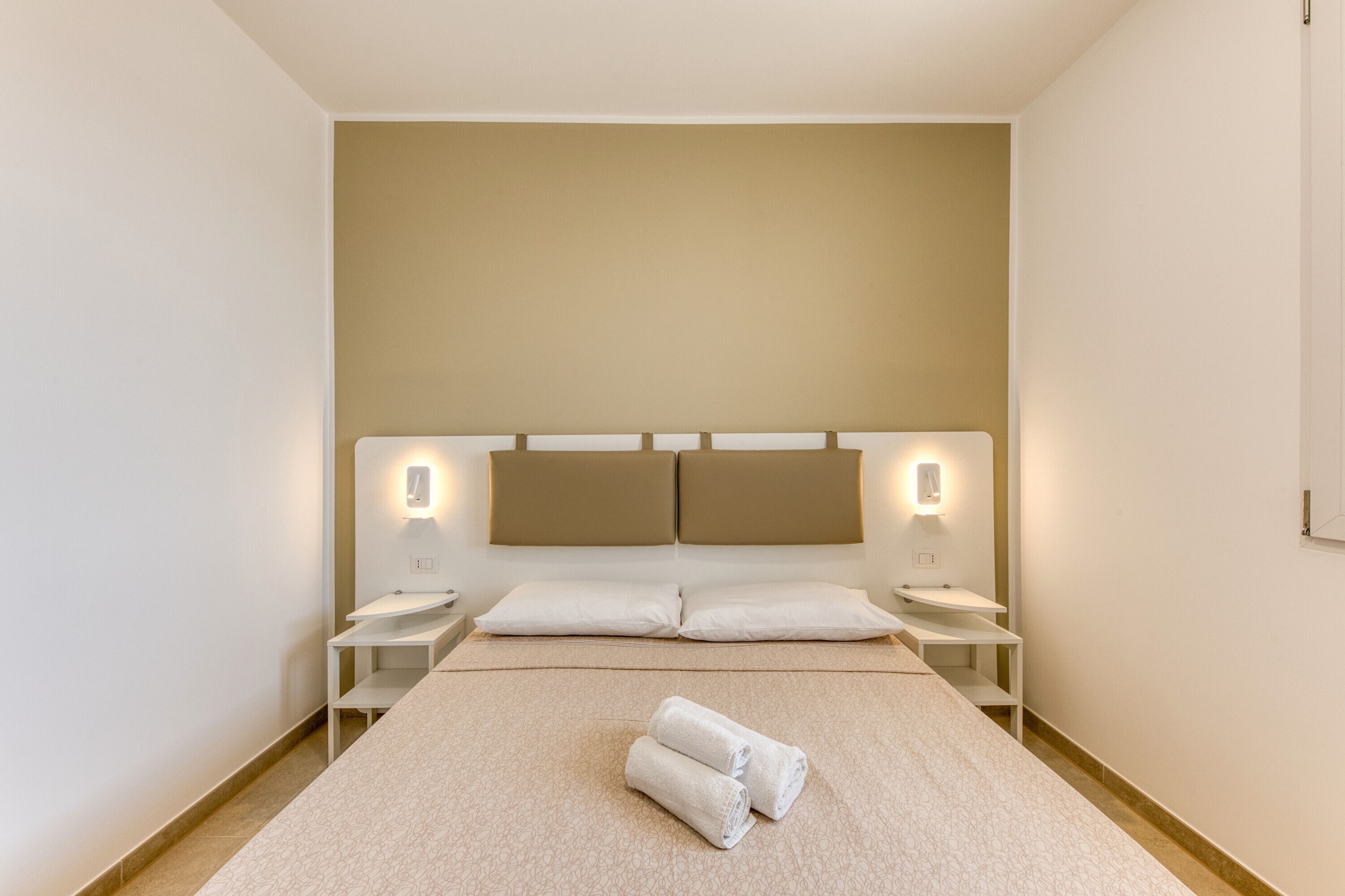 2 chambres, fer et planche à repasser, draps fournis