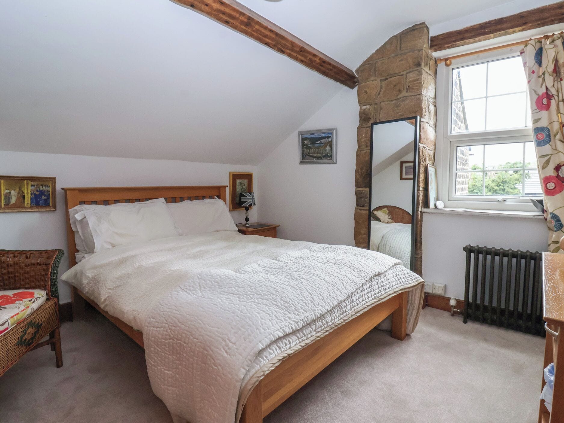 1 bedroom, individually decorated, individually furnished, free WiFi