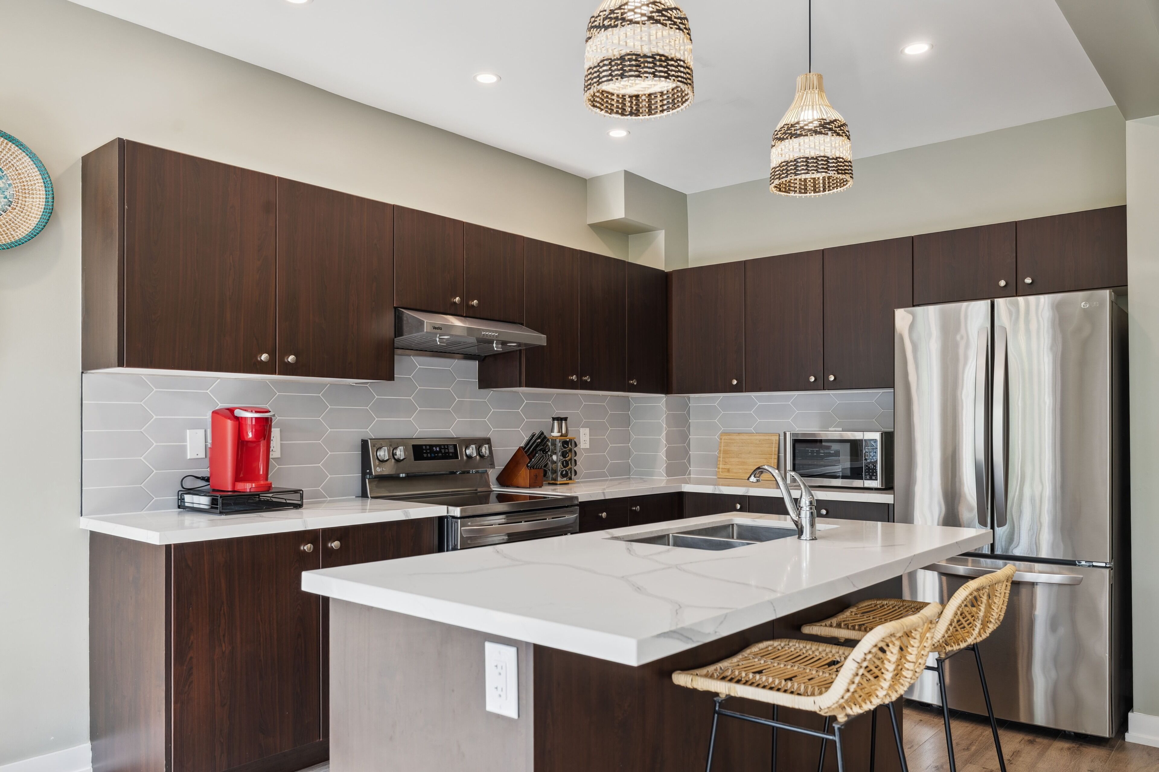 218 Crosswinds Blvd, Unit 7 - No Pets Allowed | Private kitchen | Full-size fridge, microwave, oven, stovetop