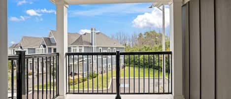 218 Crosswinds Blvd, Unit 9 - Pets Allowed | Balcony