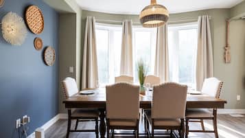 218 Crosswinds Blvd, Unit 7 - No Pets Allowed | Restauration dans la chambre