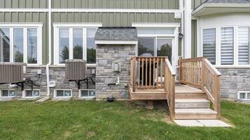 218 Crosswinds Blvd, Unit 14 - Pets Allowed | Terrace/patio