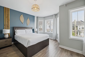 218 Crosswinds Blvd, Unit 7 - No Pets Allowed | Free WiFi, bed sheets