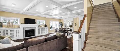 Télévision, cheminée, jeux vidéo