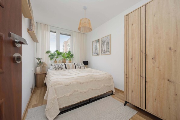 2 bedrooms, iron/ironing board, travel crib, WiFi