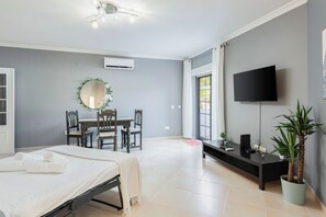 2 Schlafzimmer, Bügeleisen/Bügelbrett, kostenloses WLAN, Bettwäsche