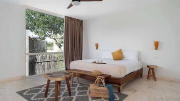 3 bedrooms, iron/ironing board, travel cot, WiFi