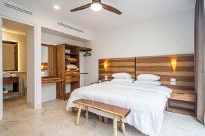 3 bedrooms, iron/ironing board, travel cot, WiFi - Luxury 2 Story Villa-Private pool & Rooftop BBQ! (Tulum)