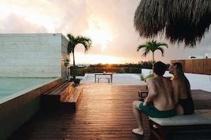 Terrace/patio - Luxury 2 Story Villa-Private pool & Rooftop BBQ! (Tulum)