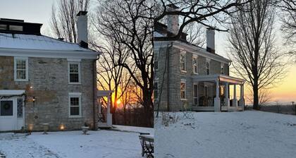 Circa 1781 Hudson Valley Retreat with Amenities