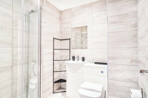 Towels - 10% Discount|Business|Leisure|Free Parking|Preston (Lancashire)