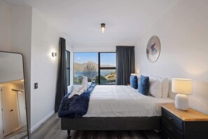 2 bedrooms, iron/ironing board, travel cot, WiFi