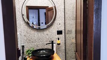 Dreibettzimmer | Badezimmer