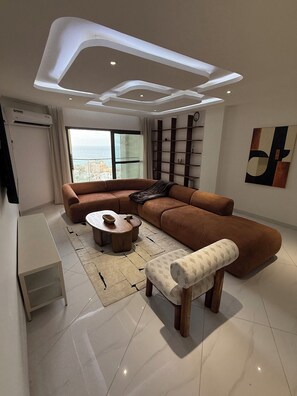 Smart TV, foosball, table tennis, books