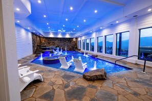 Indoor pool, a heated pool - LUXURY NEW CONSTRUCTION! Mountain Horizon–Pool, Spa, Sports Court, Golf, Views (Sevierville)