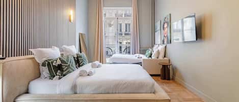 2 室のベッドルーム、アイロン / アイロン台、WiFi、ベッドシーツ