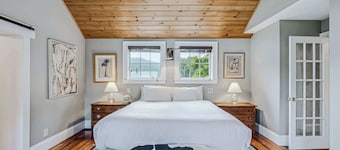 Walk to S6! Pool Table/Fireplace | Saskadena Lodge