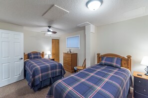 3 bedrooms, WiFi, bed sheets