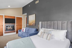 3 slaapkamers, een strijkplank/strijkijzer, reisbedje, wifi