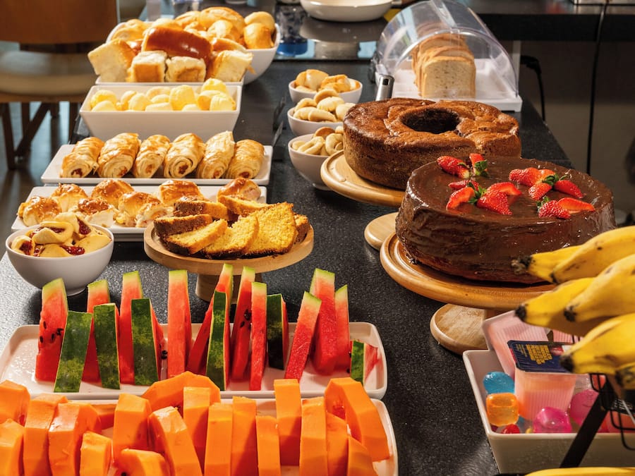 Dagelijks continentaal ontbijt inbegrepen