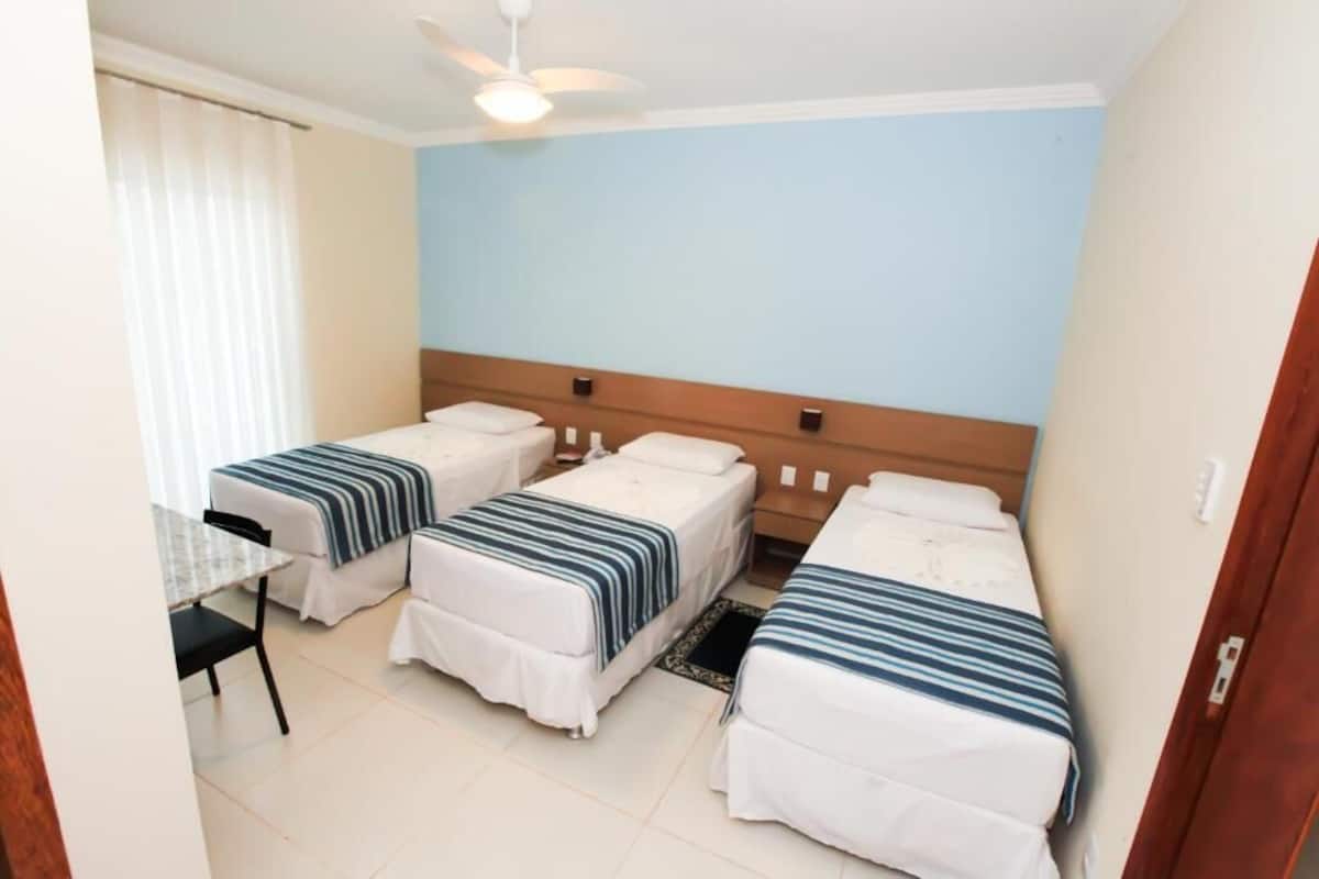 Triple Room | Laptop workspace, free WiFi, wheelchair access