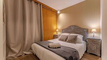 2 bedrooms, WiFi, bed sheets