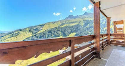 Ski-In/Out MountainApt w/Balcony