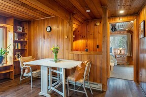 Unclassified image, 3 of 20, button