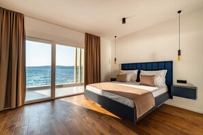 5 chambres, fer et planche à repasser, Wi-Fi gratuit, draps fournis